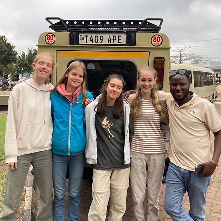 Ava garden backpackers Lägenhet Mto wa Mbu Exteriör bild