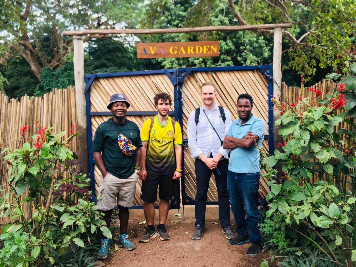 Ava garden backpackers Lägenhet Mto wa Mbu Exteriör bild