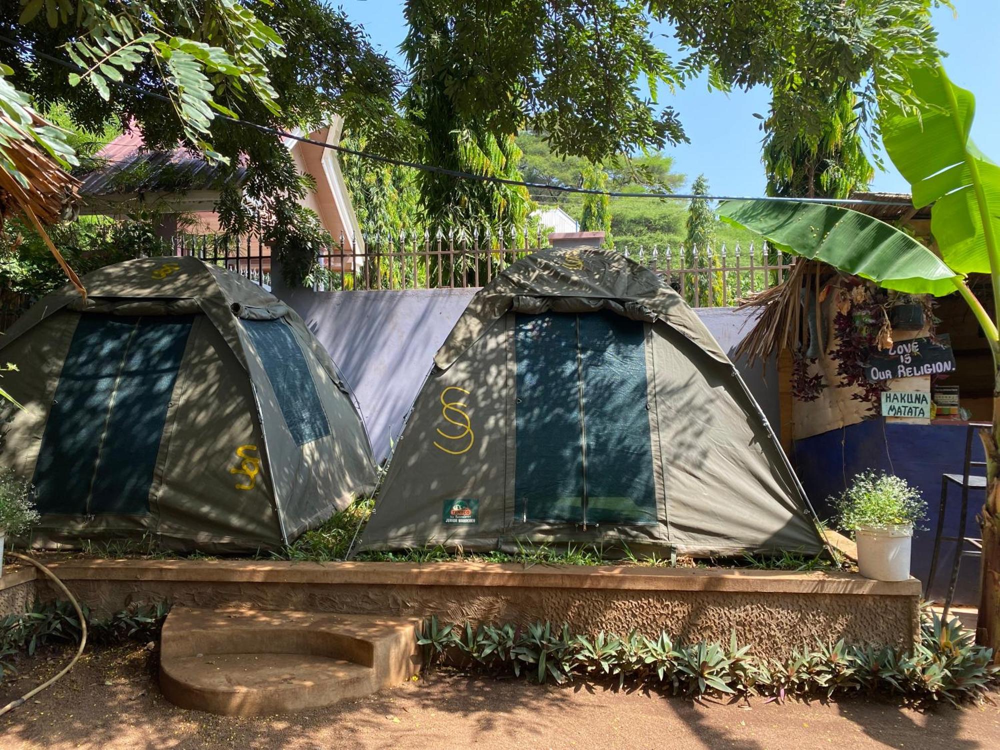 Ava garden backpackers Lägenhet Mto wa Mbu Exteriör bild