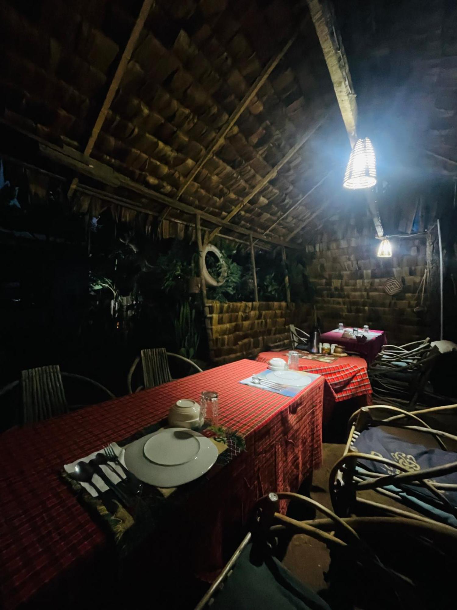 Ava garden backpackers Lägenhet Mto wa Mbu Exteriör bild
