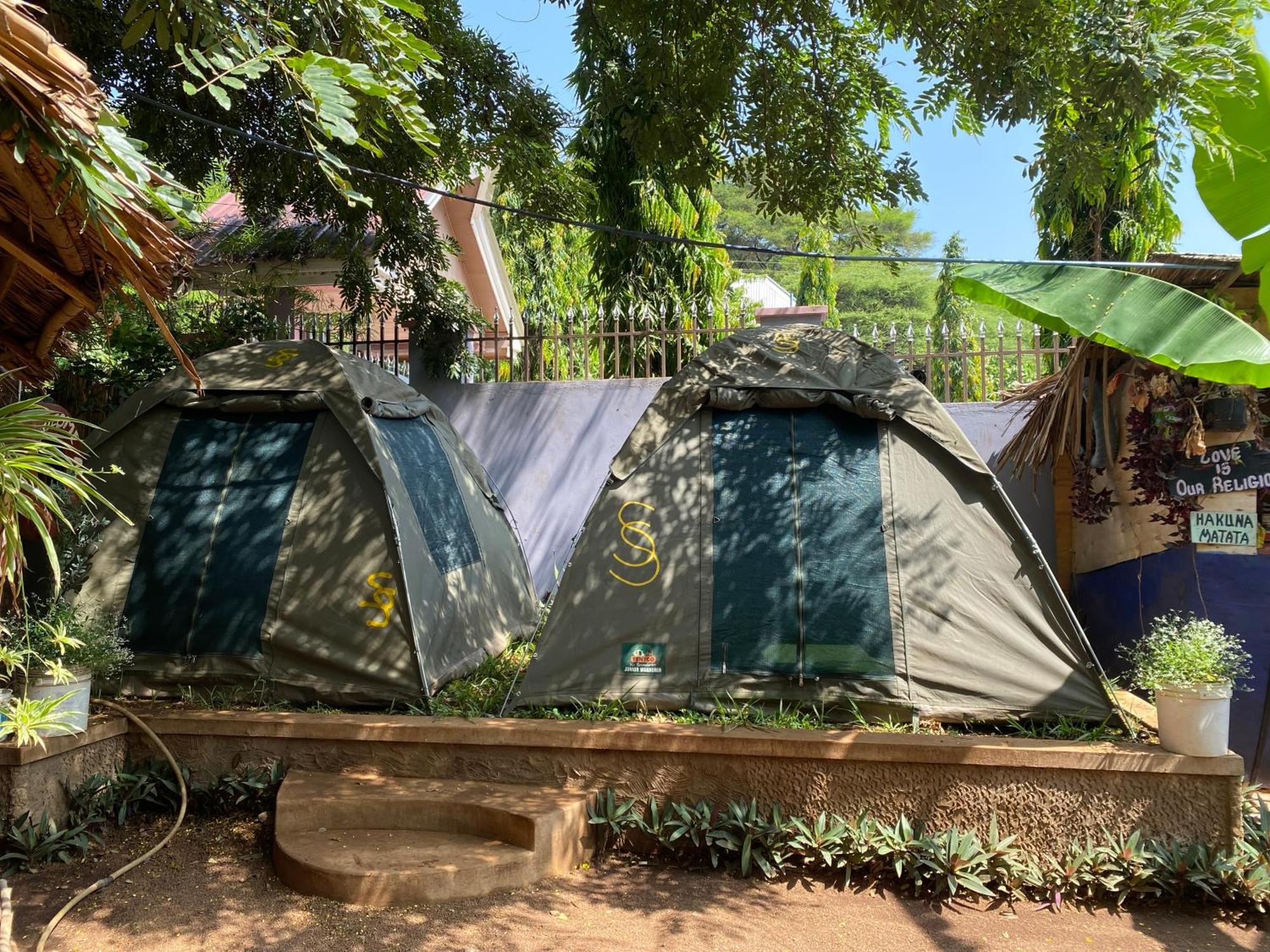 Ava garden backpackers Lägenhet Mto wa Mbu Exteriör bild