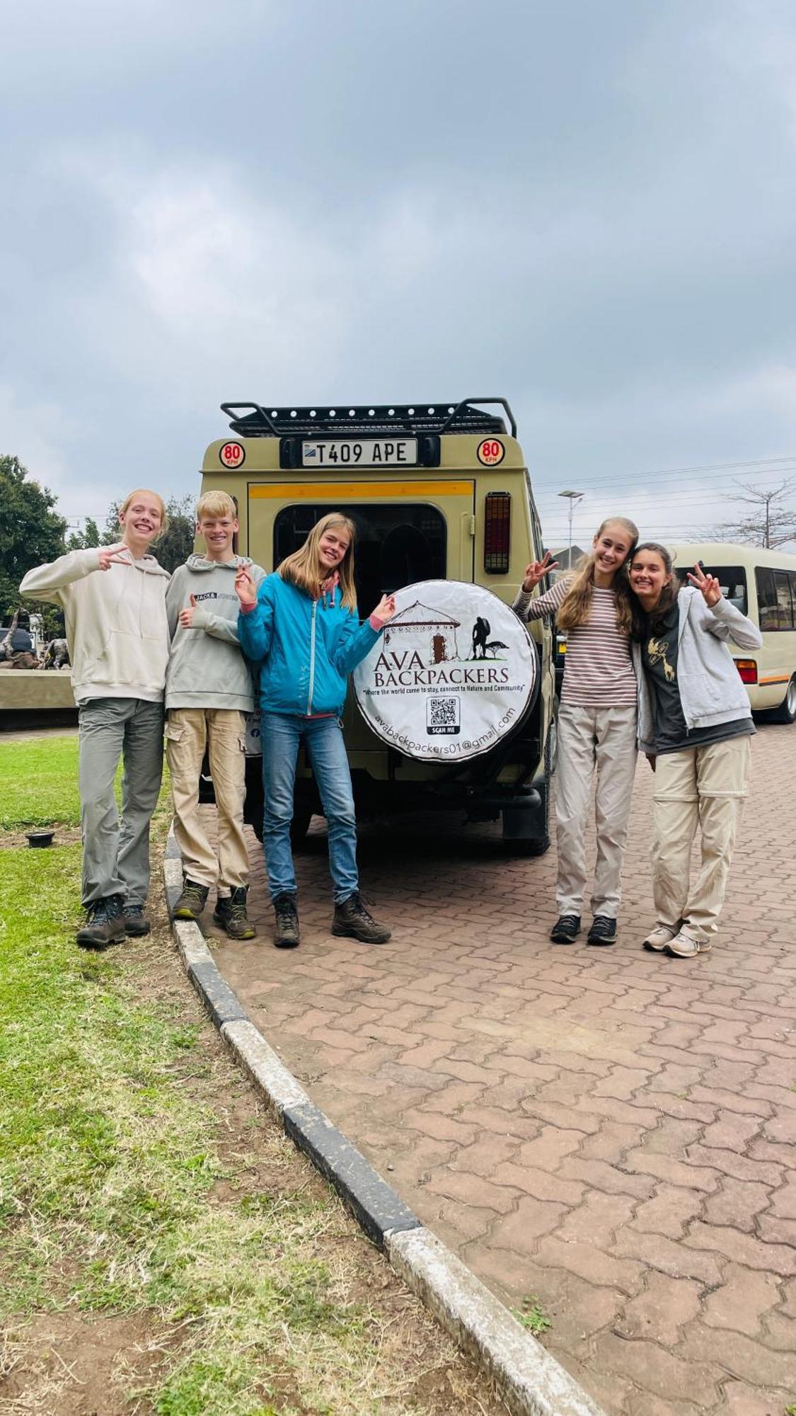 Ava garden backpackers Lägenhet Mto wa Mbu Exteriör bild